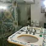 Guya Villa