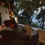 Villa Guya *