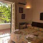 Guya Villa Capri