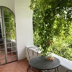 Guya * Капри