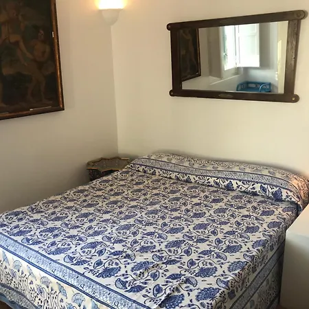 Guya Villa