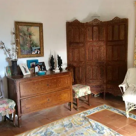 Guya Villa